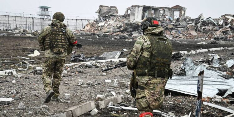 8876453 11.03.2025 Russian servicemen patrol an area in the settlement of Malaya Loknya amid Russia's military operation in Ukraine, in Kursk region, Russia. Russia's Sever (North) group of forces regained control of the settlements of Malaya Loknya, Cherkasskoye Porechnoye and Kositsa, the Russian Defence Ministry said on March 10. Stanislav Krasilnikov / Sputnik//SPUTNIK_8876453_67d03be174a83/Credit:Stanislav Krasilnikov/SPU/SIPA/2503111454